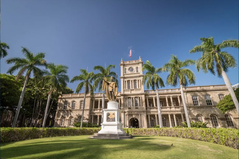 Aloha Sunshine Tours - Oahu Pearl Harbor & Historical Honolulu