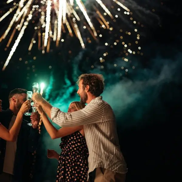 E Sea Diver - Oahu 4th of July Waikiki Fireworks Cruise