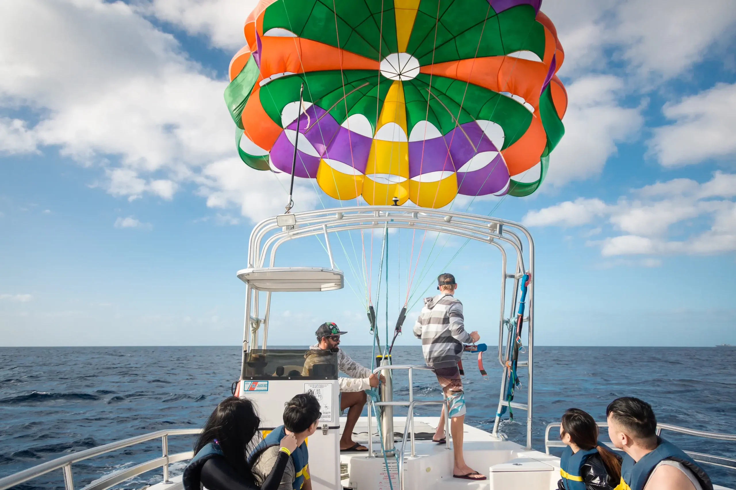 E-Sea Diver - Oahu Parasailing